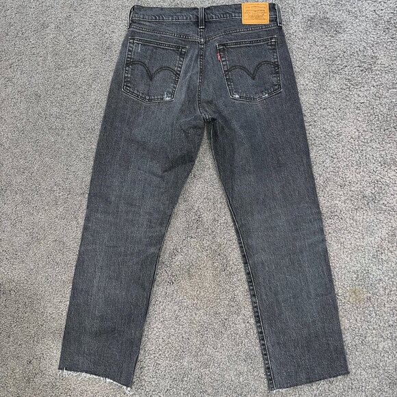 LEVI'S BIG "E" Wedgie Straight High Rise Cropped Raw Hem Black Wash Size: 28X26 - Picture 4 of 11